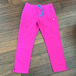 Figs medium petite pants